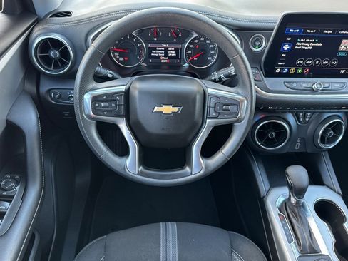 Used 2025 Chevrolet Blazer LT image 28