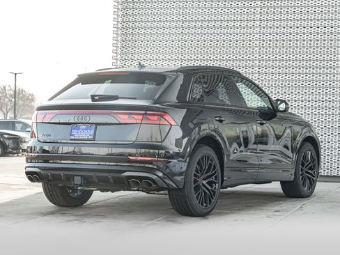 New 2026 Audi SQ8 Prestige image 4