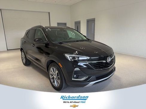 Used 2023 Buick Encore GX Essence w/ Experience Buick Package FWD image 1