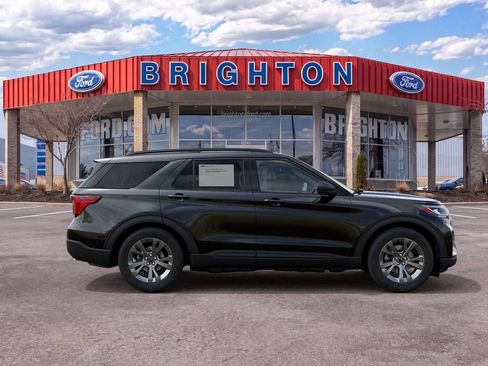 Used 2027 Ford Explorer Active w/ Active Comfort Package AWD/4WD image 8