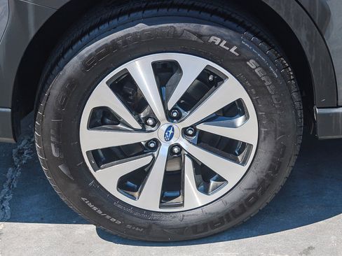 Used 2023 Subaru Outback Premium w/ Popular Package #1 image 13