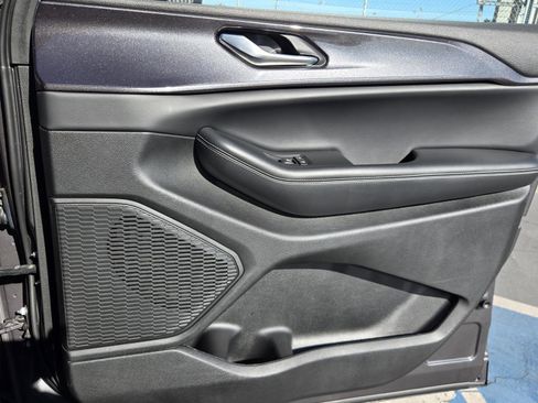 Certified 2023 Jeep Grand Cherokee Altitude image 34