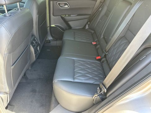 New 2026 Nissan Rogue Platinum w/ Platinum Premium Package AWD/4WD image 19