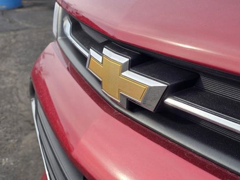 Used 2019 Chevrolet Trax LT w/ LT Convenience Package image 27