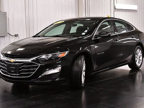 Used 2023 Chevrolet Malibu LT image 3