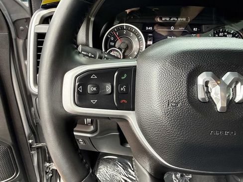 Used 2022 RAM 1500 Big Horn w/ Night Edition RWD image 32