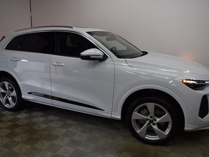 New 2025 Audi Q5 Premium Plus