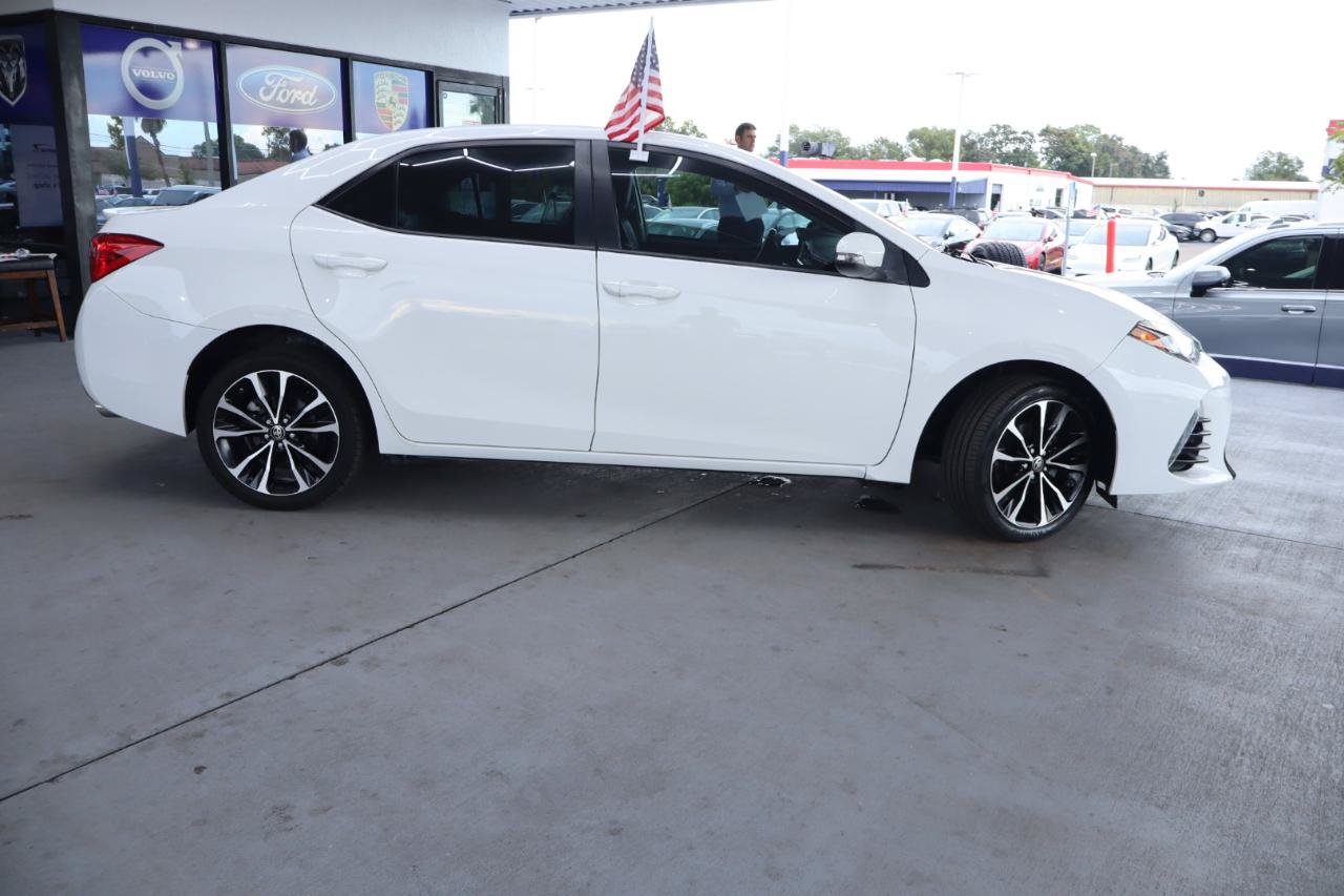Used 2018 Toyota Corolla SE FWD image 6