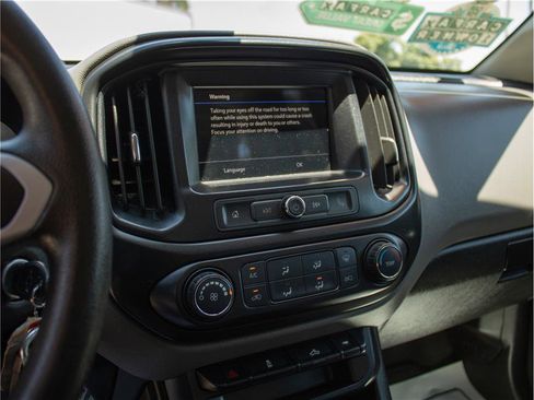 Used 2019 Chevrolet Colorado W/T w/ WT Convenience Package AWD/4WD image 11