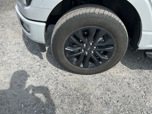 Used 2024 Ford F150 Lariat w/ Equipment Group 502A High image 3