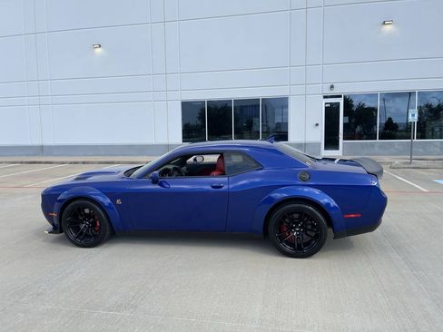 Used 2022 Dodge Challenger R/T Scat Pack RWD image 7