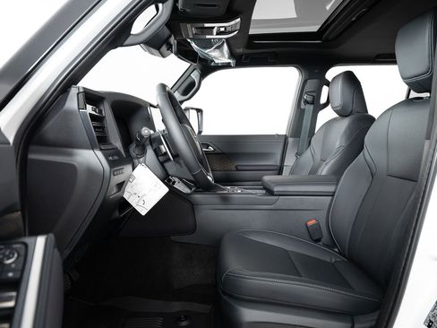 Used 2026 Lexus GX 550 w/ Cold Area Package image 14