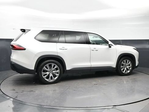 Used 2024 Toyota Grand Highlander FWD image 5