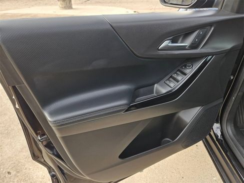 Used 2025 Chevrolet Equinox LT image 13