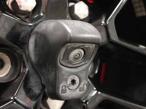 Used 2021 Jeep Wrangler Unlimited Sahara w/ Cold Weather Group image 12