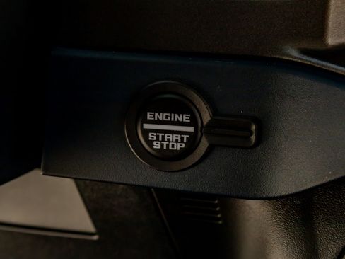 Used 2025 Ford Bronco Raptor image 23