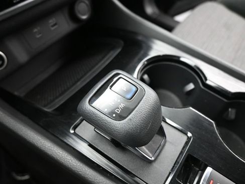 Used 2021 Nissan Rogue SV image 16