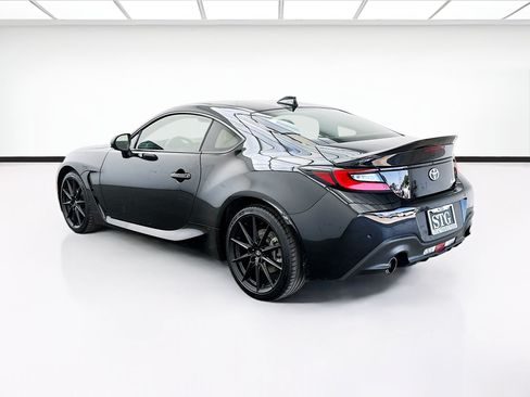 Used 2025 Toyota GR86 Premium w/ ALL Weather Mat Package (TMS) RWD image 6