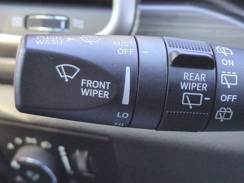 Used 2020 Jeep Grand Cherokee Altitude image 27