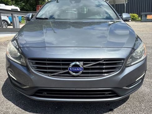 Used 2017 Volvo V60 T5 Premier w/ Convenience Package FWD image 6
