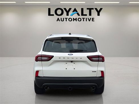 Used 2025 Ford Escape ST-Line Elite w/ Class II Trailer Tow Package image 4