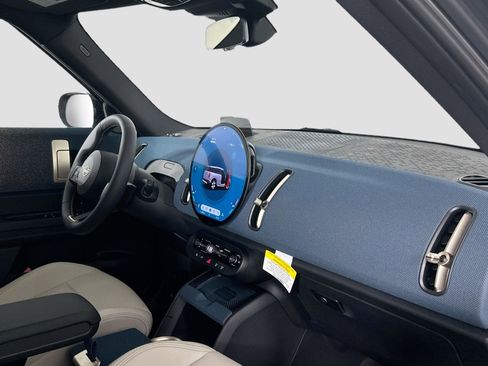 New 2025 MINI Cooper Countryman S w/ Comfort Package Max image 27