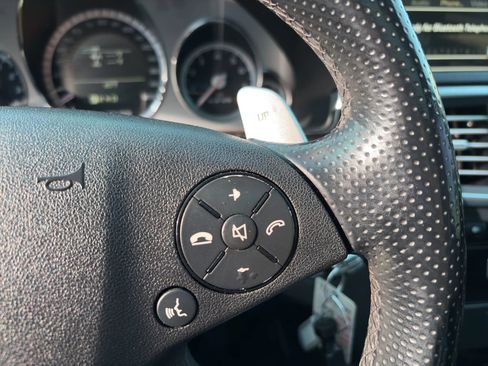 Used 2010 Mercedes-Benz E 63 AMG Sedan image 23