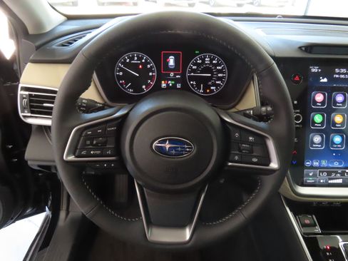 New 2025 Subaru Outback Limited image 17