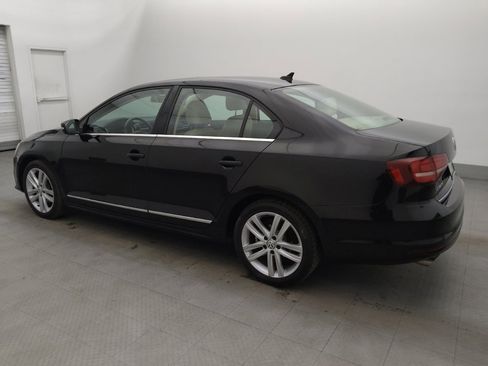 Used 2017 Volkswagen Jetta SEL FWD image 3