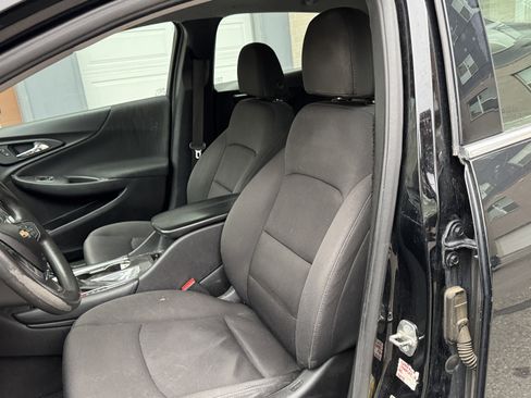 Used 2018 Chevrolet Malibu LT image 13