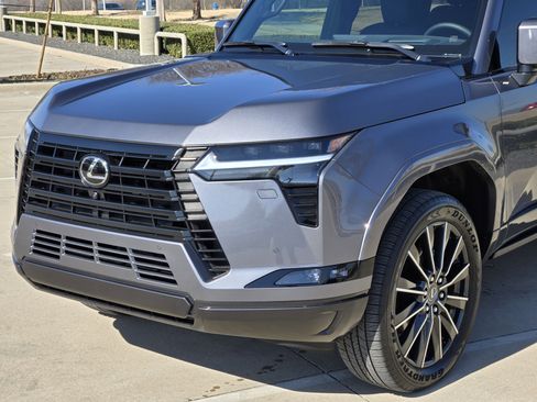 Certified 2026 Lexus GX 550 Luxury+ Package image 12