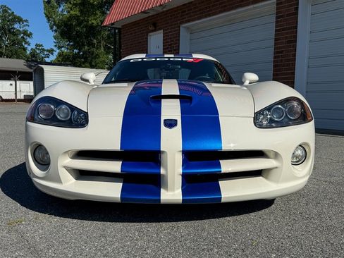 Used 2006 Dodge Viper SRT-10 w/ VOI9 Edition RWD image 9