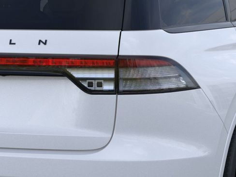 New 2026 Lincoln Aviator Black Label w/ Black Label Special Edition AWD/4WD image 21
