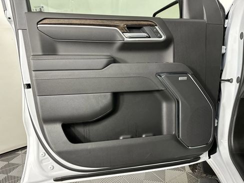 New 2025 GMC Sierra 1500 Elevation w/ Elevation Premium Package image 8