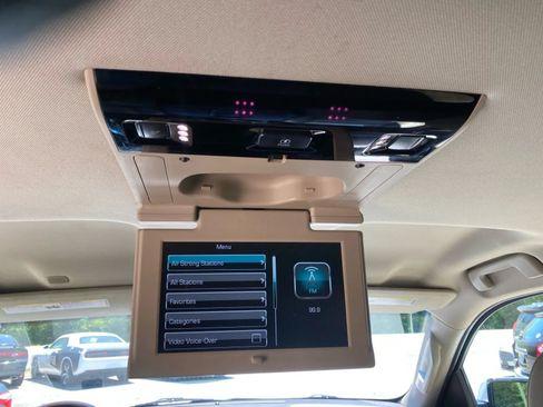 Used 2019 Chevrolet Suburban LT AWD/4WD image 24