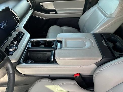 Used 2025 Ford Expedition Max Active RWD image 34