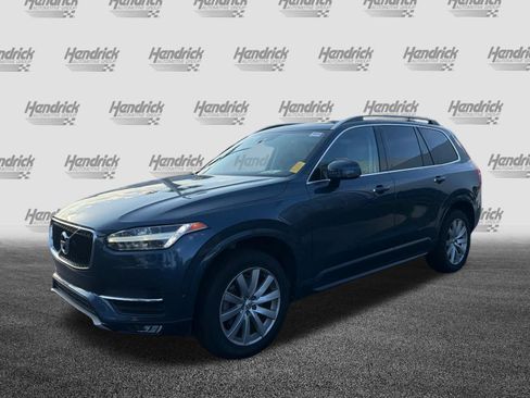 Used 2018 Volvo XC90 T5 Momentum w/ Convenience Package FWD image 8