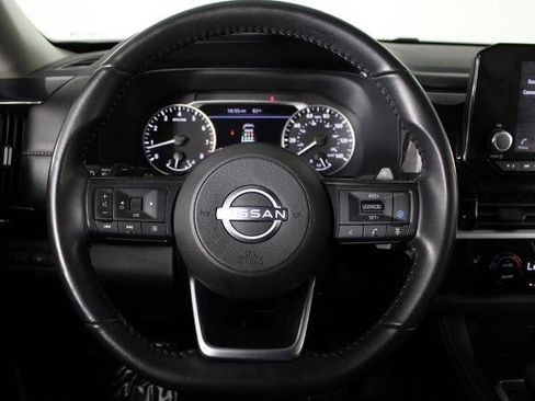 Certified 2025 Nissan Pathfinder SV AWD/4WD image 10