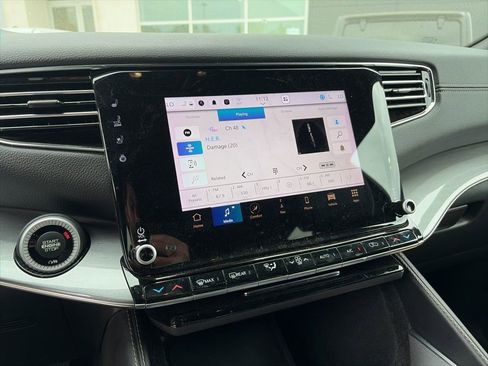 Used 2022 Jeep Wagoneer Series II image 12