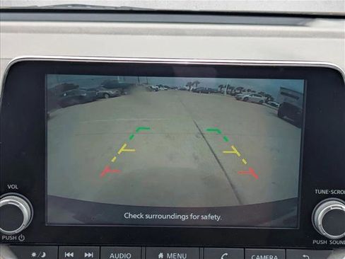 Used 2024 Nissan Sentra SV image 10