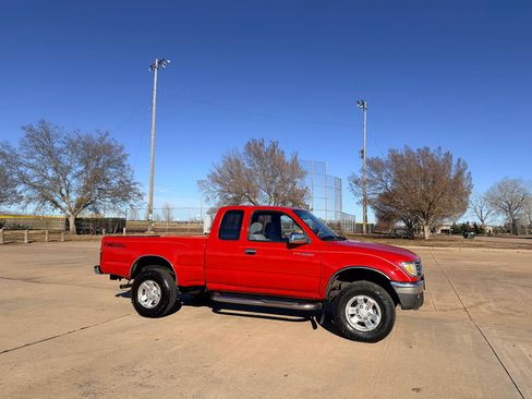 Used 1997 Toyota Tacoma SR5 image 22