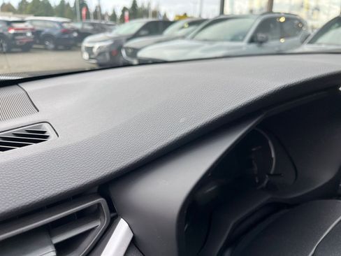 Used 2025 Toyota RAV4 XLE image 34