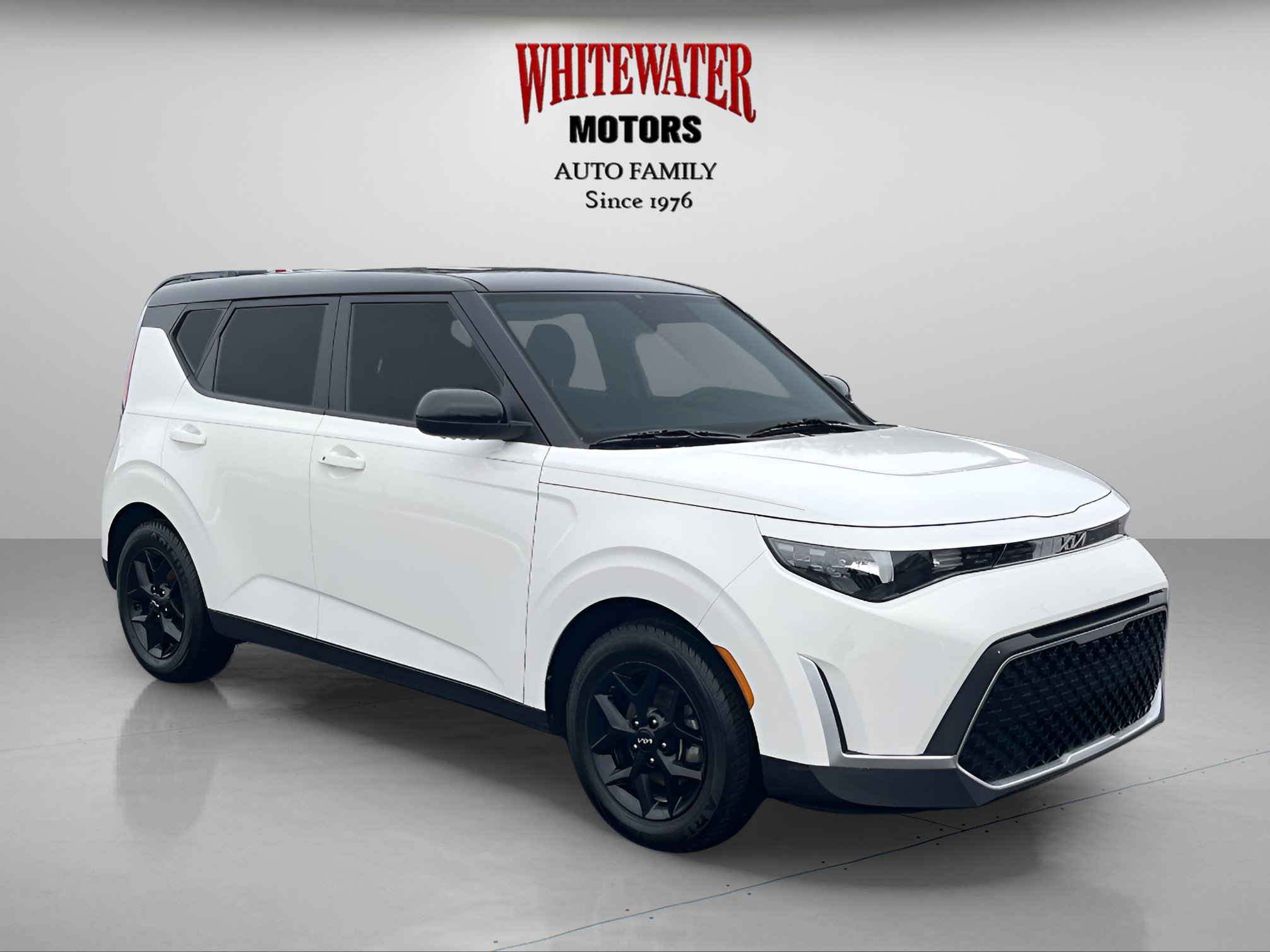 Used 2023 Kia Soul S FWD image 7