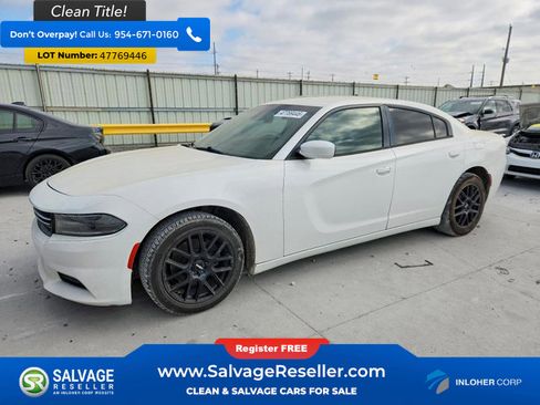 Used 2015 Dodge Charger SE image 1