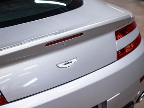 Used 2007 Aston Martin V8 Vantage Coupe RWD image 35
