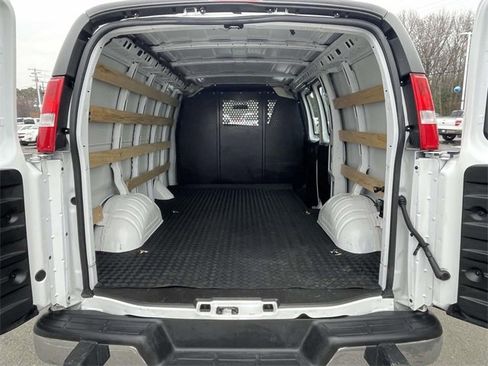 Used 2024 Chevrolet Express 2500 w/ Driver Convenience Package image 16