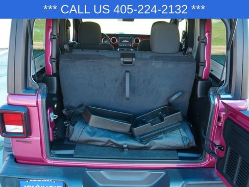 Used 2022 Jeep Wrangler Rubicon AWD/4WD image 27