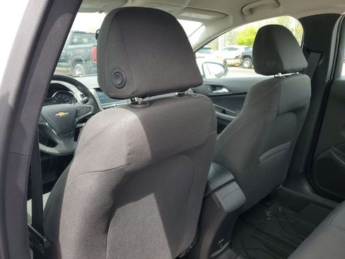 Used 2018 Chevrolet Cruze LT FWD image 25