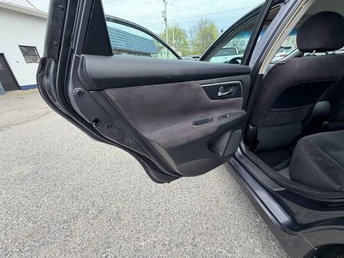 Used 2013 Nissan Altima 2.5 S FWD image 24