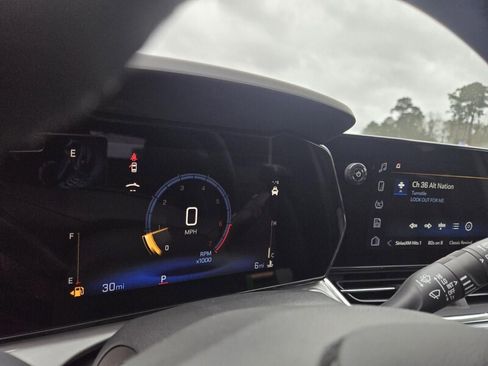 New 2026 Chevrolet Trax LT w/ Driver Confidence Package image 14